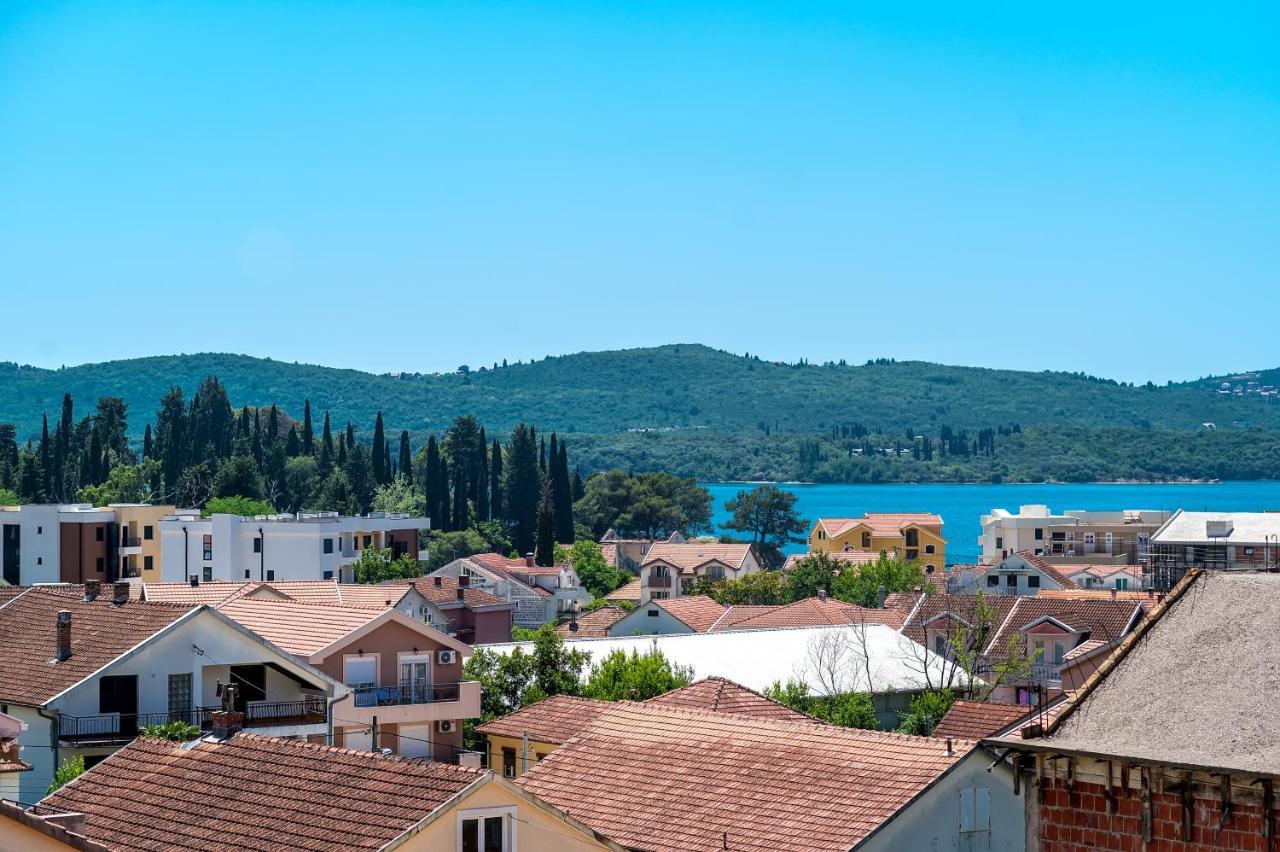 Luxury Apartments Ivanovic Tivat Exteriör bild