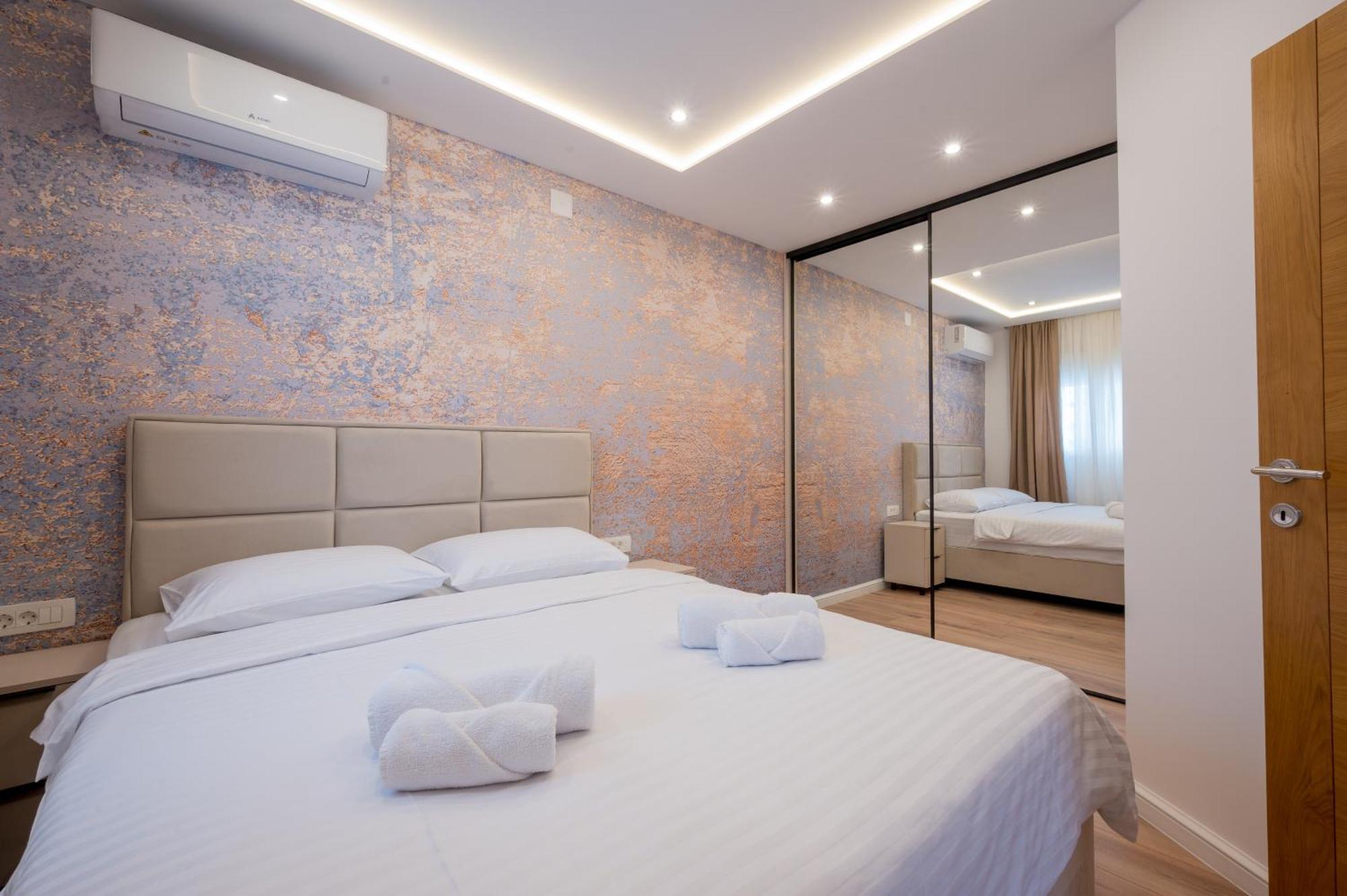 Luxury Apartments Ivanovic Tivat Exteriör bild